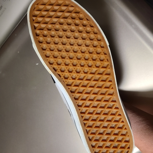 EXCELLENT Condition Peanuts Comics Vans High Tops - Picture 11 of 11